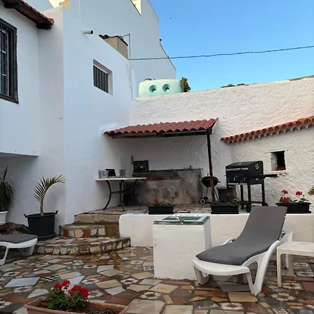 Casa Antigua *