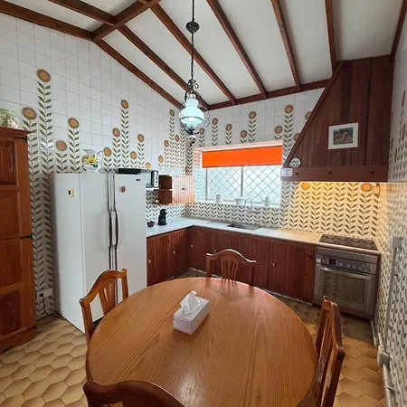 Casa Antigua ארונה