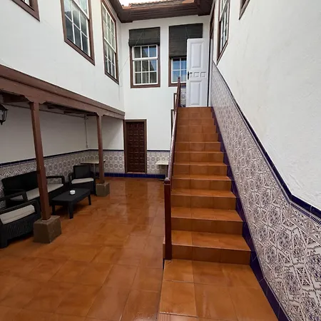 בית נופש Casa Antigua ארונה