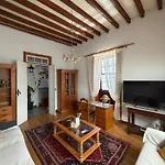 Casa Antigua *