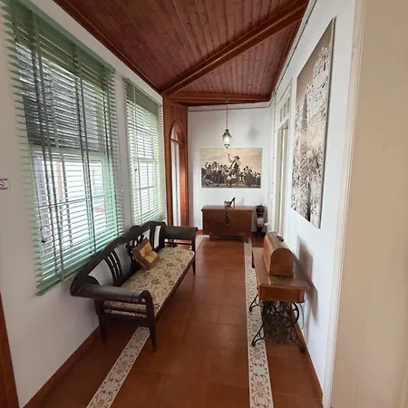 Casa Antigua